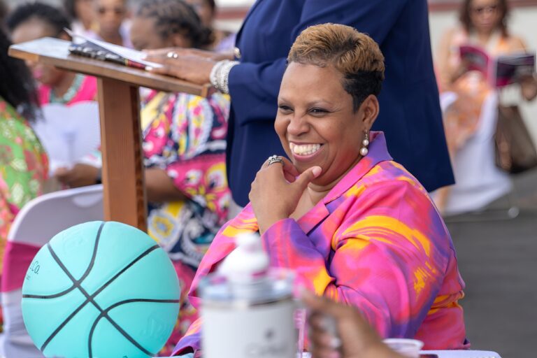 {"remix_data":[],"remix_entry_point":"challenges","source_tags":[],"origin":"unknown","total_draw_time":0,"total_draw_actions":0,"layers_used":0,"brushes_used":0,"photos_added":0,"total_editor_actions":{},"tools_used":{"ai_enhance":1,"beautify":1},"is_sticker":false,"edited_since_last_sticker_save":true,"containsFTESticker":false}