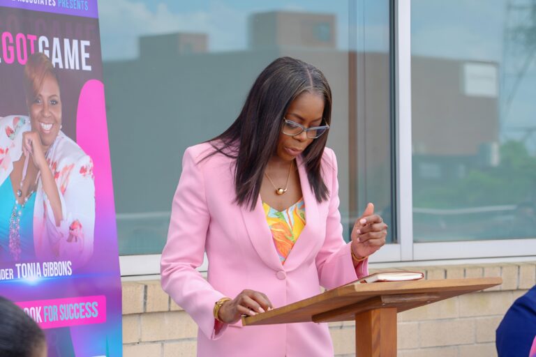 {"remix_data":[],"remix_entry_point":"challenges","source_tags":[],"origin":"unknown","total_draw_time":0,"total_draw_actions":0,"layers_used":0,"brushes_used":0,"photos_added":0,"total_editor_actions":{},"tools_used":{"ai_enhance":1,"effects":1,"remove":1,"adjust":1},"is_sticker":false,"edited_since_last_sticker_save":true,"containsFTESticker":false}