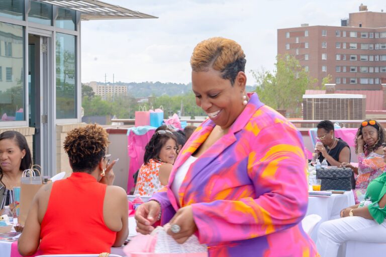 {"remix_data":[],"remix_entry_point":"challenges","source_tags":[],"origin":"unknown","total_draw_time":0,"total_draw_actions":0,"layers_used":0,"brushes_used":0,"photos_added":0,"total_editor_actions":{},"tools_used":{"ai_enhance":1,"effects":1,"beautify":1,"adjust":1},"is_sticker":false,"edited_since_last_sticker_save":true,"containsFTESticker":false}