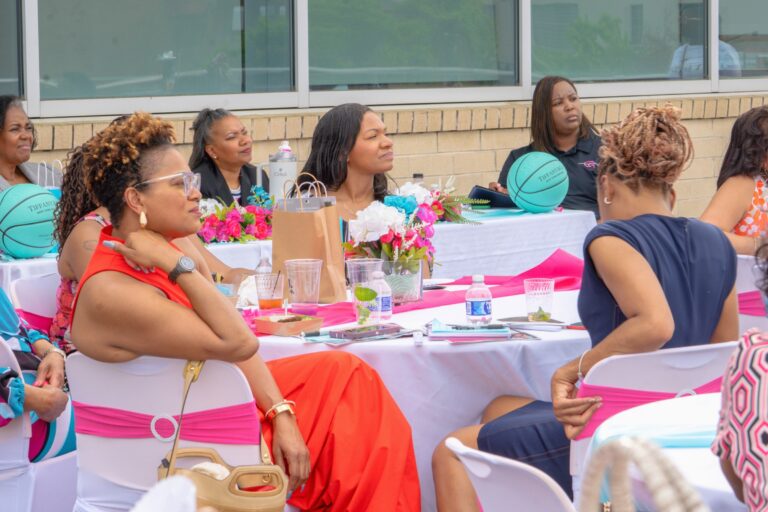 {"remix_data":[],"remix_entry_point":"challenges","source_tags":[],"origin":"unknown","total_draw_time":0,"total_draw_actions":0,"layers_used":0,"brushes_used":0,"photos_added":0,"total_editor_actions":{},"tools_used":{"effects":1,"adjust":1},"is_sticker":false,"edited_since_last_sticker_save":true,"containsFTESticker":false}