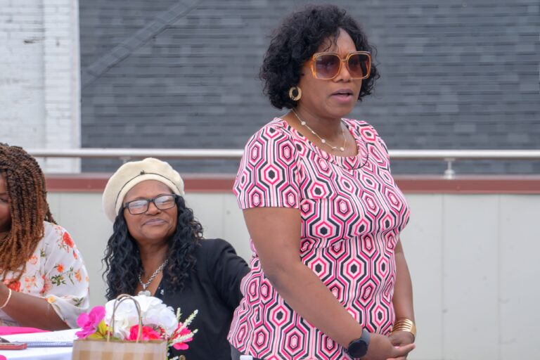 {"remix_data":[],"remix_entry_point":"challenges","source_tags":[],"origin":"unknown","total_draw_time":0,"total_draw_actions":0,"layers_used":0,"brushes_used":0,"photos_added":0,"total_editor_actions":{},"tools_used":{"ai_enhance":1,"effects":1},"is_sticker":false,"edited_since_last_sticker_save":true,"containsFTESticker":false}