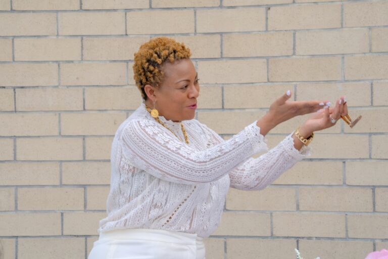 {"remix_data":[],"remix_entry_point":"challenges","source_tags":[],"origin":"unknown","total_draw_time":0,"total_draw_actions":0,"layers_used":0,"brushes_used":0,"photos_added":0,"total_editor_actions":{},"tools_used":{"effects":1,"beautify":1,"remove":1,"adjust":1},"is_sticker":false,"edited_since_last_sticker_save":true,"containsFTESticker":false}