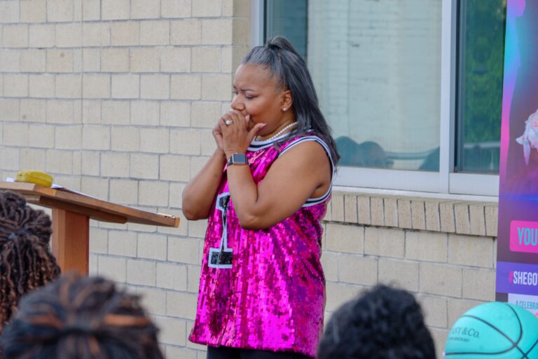 {"remix_data":[],"remix_entry_point":"challenges","source_tags":[],"origin":"unknown","total_draw_time":0,"total_draw_actions":0,"layers_used":0,"brushes_used":0,"photos_added":0,"total_editor_actions":{},"tools_used":{"effects":1,"adjust":1},"is_sticker":false,"edited_since_last_sticker_save":true,"containsFTESticker":false}